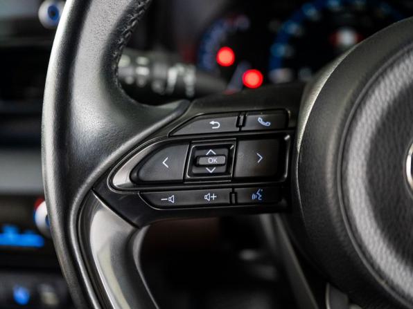 Toyota Yaris Cross с пробегом 2021 года, цена 1 950 000 рублей, 44587 км, внедорожник, Автокод Объявления