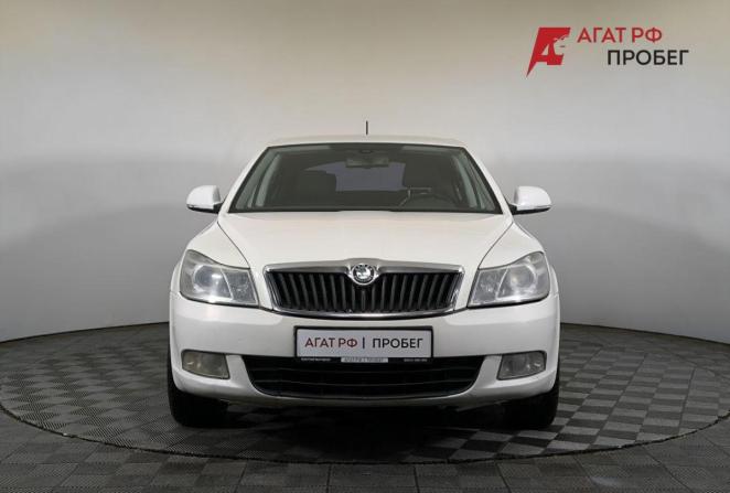 Skoda Octavia II (A5) Рестайлинг с пробегом 2013 года, цена 950 000 рублей, 346061 км, лифтбек, Автокод Объявления