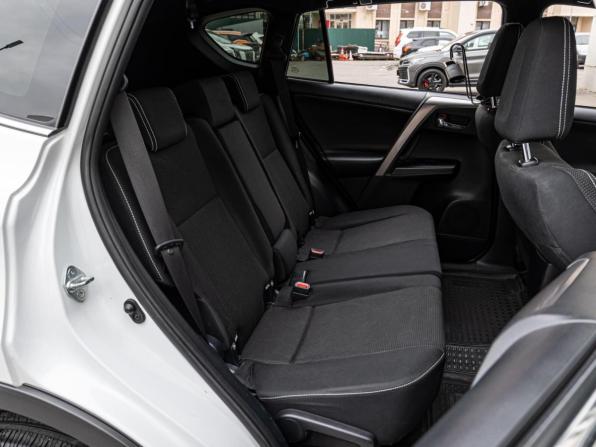 Toyota RAV4 IV (XA40) Рестайлинг с пробегом 2019 года, цена 3 270 000 рублей, 112916 км, внедорожник, Автокод Объявления