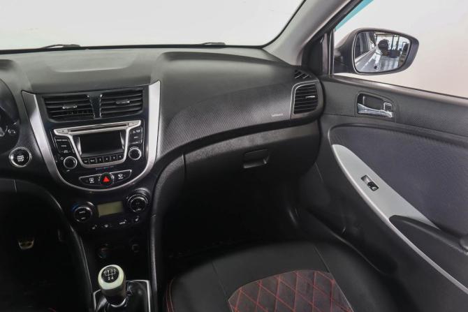 Hyundai Solaris I с пробегом 2011 года, цена 649 000 рублей, 295000 км, седан, Автокод Объявления