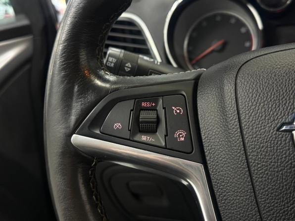 Opel Mokka I с пробегом 2013 года, цена 990 000 рублей, 123315 км, внедорожник, Автокод Объявления