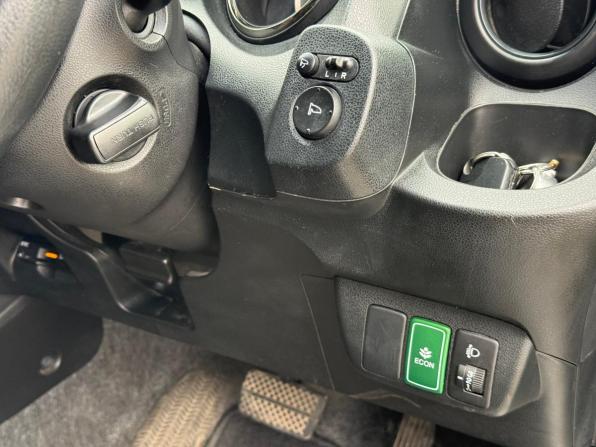 Honda Fit II с пробегом 2011 года, цена 850 000 рублей, 130736 км, хэтчбек, Автокод Объявления