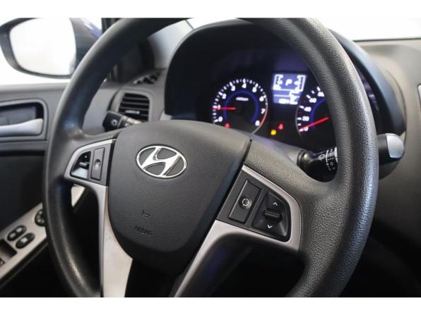 Hyundai Solaris I Рестайлинг с пробегом 2016 года, цена 1 096 000 рублей, 106118 км, хэтчбек, Автокод Объявления