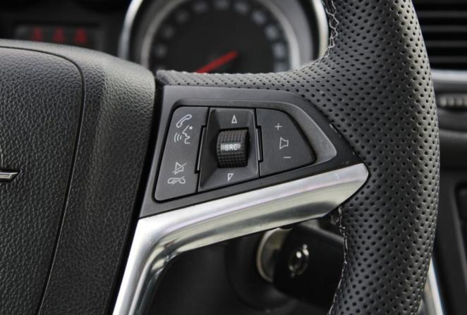 Opel Mokka I с пробегом 2014 года, цена 960 000 рублей, 235350 км, внедорожник, Автокод Объявления