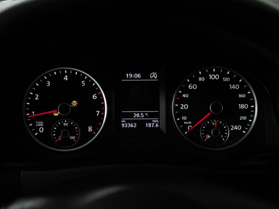 Volkswagen Tiguan I Рестайлинг Санкт-Петербург  - изображение 13