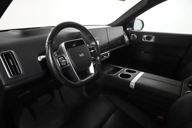 Li Auto (Lixiang) L9 I Рестайлинг с пробегом 2024 года, цена 7 099 000 рублей, 59110 км, внедорожник, Автокод Объявления