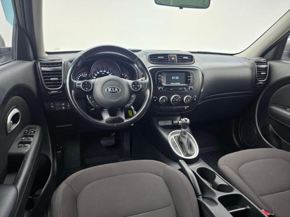 Kia Soul II Рестайлинг с пробегом 2017 года, цена 1 599 000 рублей, 108000 км, хэтчбек, Автокод Объявления