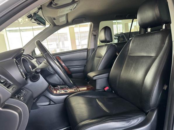 Toyota Highlander II (XU40) Рестайлинг с пробегом 2012 года, цена 1 799 000 рублей, 213558 км, внедорожник, Автокод Объявления