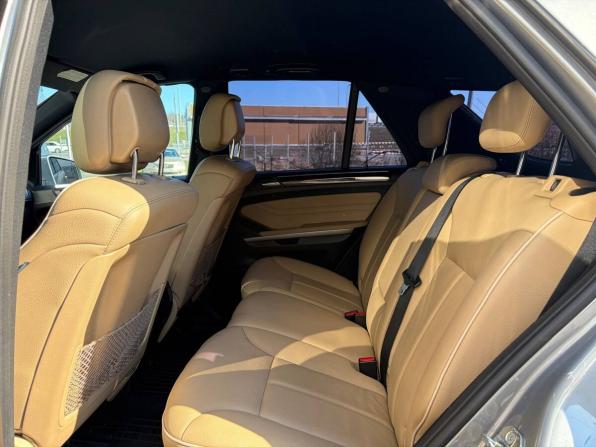Mercedes-Benz M-Класс II (W164) Рестайлинг с пробегом 2011 года, цена 1 315 000 рублей, 287983 км, внедорожник, Автокод Объявления