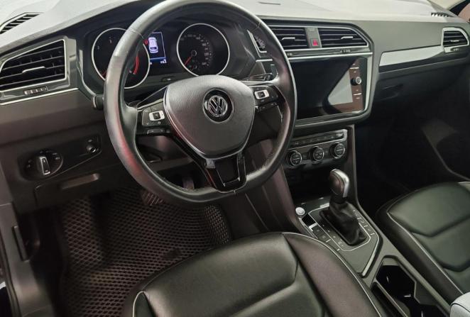 Volkswagen Tiguan II с пробегом 2019 года, цена 3 250 000 рублей, 46224 км, внедорожник, Автокод Объявления