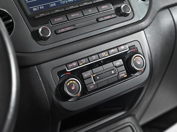 Volkswagen Tiguan I Рестайлинг с пробегом 2013 года, цена 875 000 рублей, 134694 км, внедорожник, Автокод Объявления