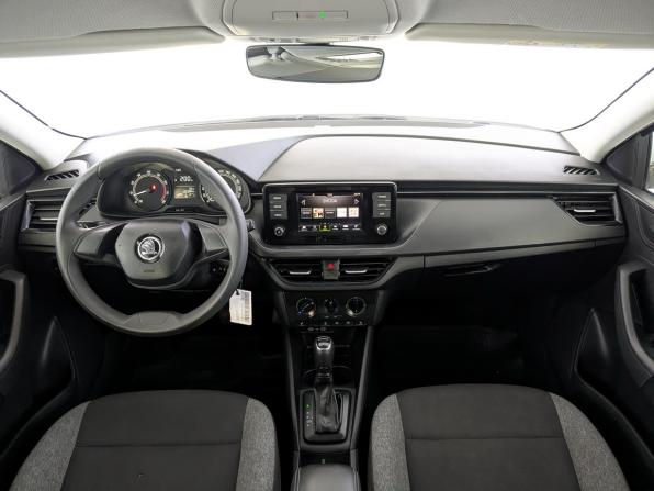 Skoda Rapid II с пробегом 2021 года, цена 1 050 000 рублей, 267080 км, лифтбек, Автокод Объявления