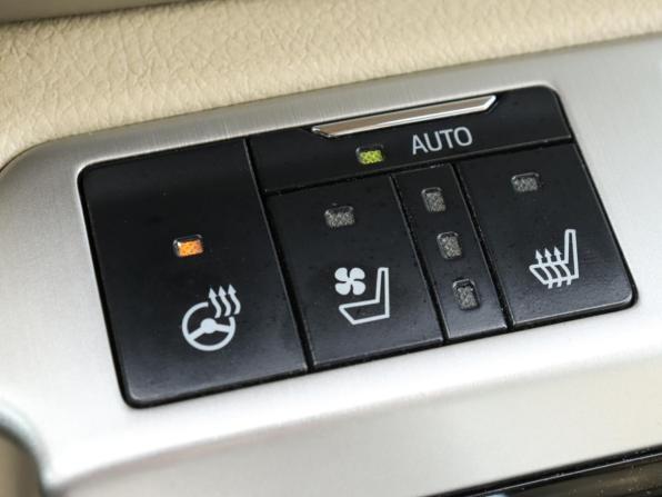 Toyota Land Cruiser 200 Series Рестайлинг 2 с пробегом 2016 года, цена 5 400 000 рублей, 227246 км, внедорожник, Автокод Объявления