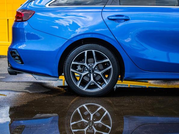 Kia Ceed III Рестайлинг с пробегом 2021 года, цена 2 130 000 рублей, 119275 км, универсал, Автокод Объявления
