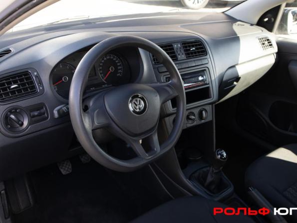 Volkswagen Polo V Рестайлинг с пробегом 2019 года, цена 1 128 000 рублей, 60936 км, седан, Автокод Объявления