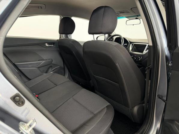Hyundai Solaris II с пробегом 2017 года, цена 1 250 000 рублей, 174000 км, седан, Автокод Объявления