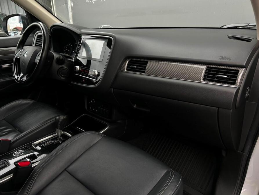Mitsubishi Outlander III Рестайлинг 3 Санкт-Петербург  - изображение 8