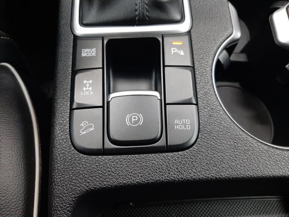 Kia Sportage IV Рестайлинг с пробегом 2019 года, цена 2 530 000 рублей, 92957 км, внедорожник, Автокод Объявления