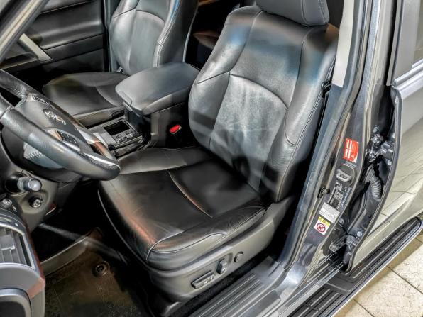 Toyota Land Cruiser Prado 150 Series Рестайлинг 1 с пробегом 2016 года, цена 3 750 000 рублей, 182190 км, внедорожник, Автокод Объявления