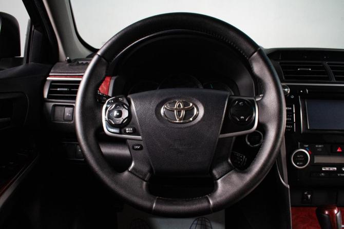 Toyota Camry VIII (XV70) с пробегом 2013 года, цена 1 659 000 рублей, 229856 км, седан, Автокод Объявления