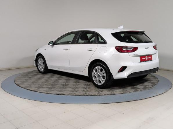 Kia Ceed III Рестайлинг с пробегом 2022 года, цена 2 149 000 рублей, 47000 км, хэтчбек, Автокод Объявления