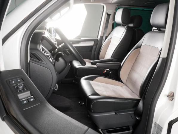 Volkswagen Multivan T6 с пробегом 2019 года, цена 5 800 000 рублей, 74354 км, минивэн, Автокод Объявления