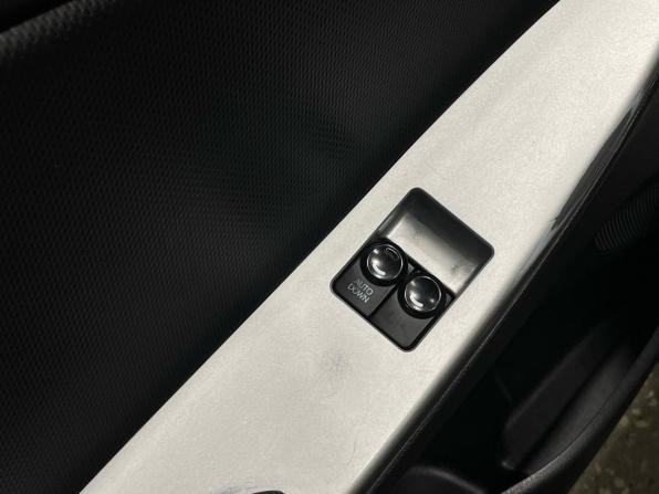 Hyundai Solaris I с пробегом 2013 года, цена 750 000 рублей, 179000 км, седан, Автокод Объявления
