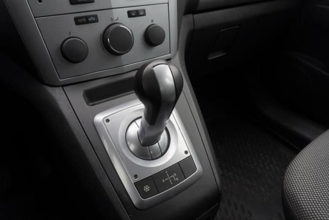 Opel Zafira B Рестайлинг с пробегом 2012 года, цена 679 000 рублей, 189631 км, минивэн, Автокод Объявления