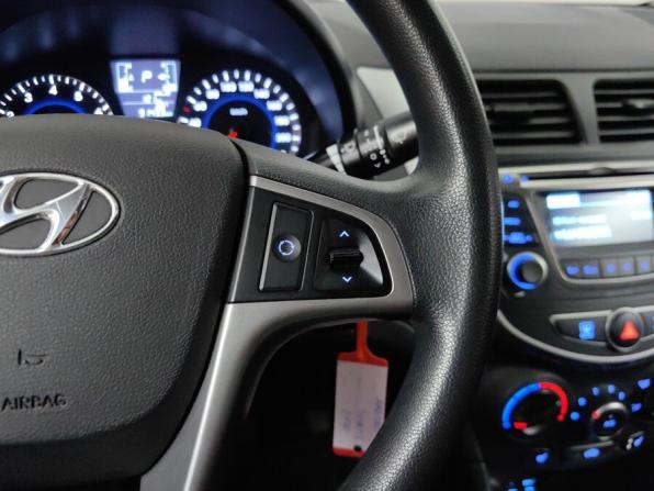 Hyundai Solaris I Рестайлинг с пробегом 2015 года, цена 1 029 000 рублей, 91432 км, седан, Автокод Объявления