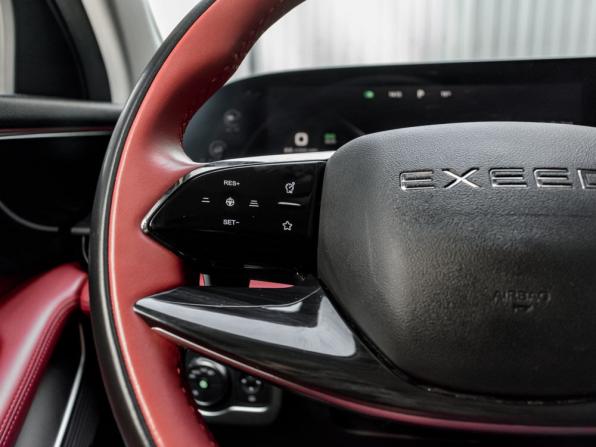 Exeed RX с пробегом 2023 года, цена 2 840 000 рублей, 36024 км, внедорожник, Автокод Объявления