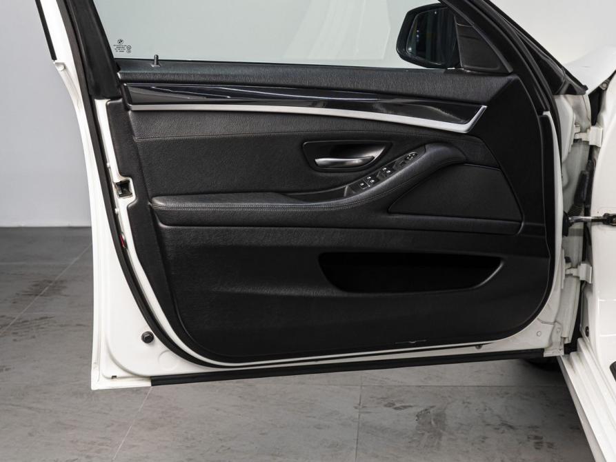 BMW 5 серии VI (F10/F11/F07) Тюмень  - изображение 11