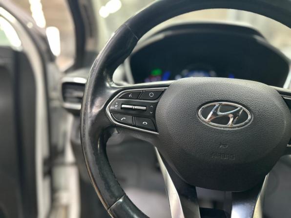 Hyundai Santa Fe IV с пробегом 2019 года, цена 2 950 000 рублей, 109443 км, внедорожник, Автокод Объявления