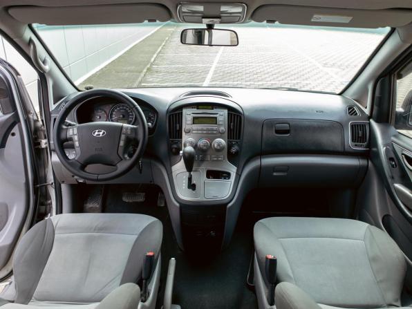 Hyundai H-1 II с пробегом 2012 года, цена 1 785 000 рублей, 188499 км, минивэн, Автокод Объявления