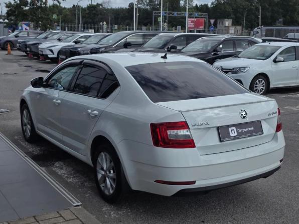 Skoda Octavia III (A7) Рестайлинг с пробегом 2017 года, цена 1 620 000 рублей, 169002 км, лифтбек, Автокод Объявления