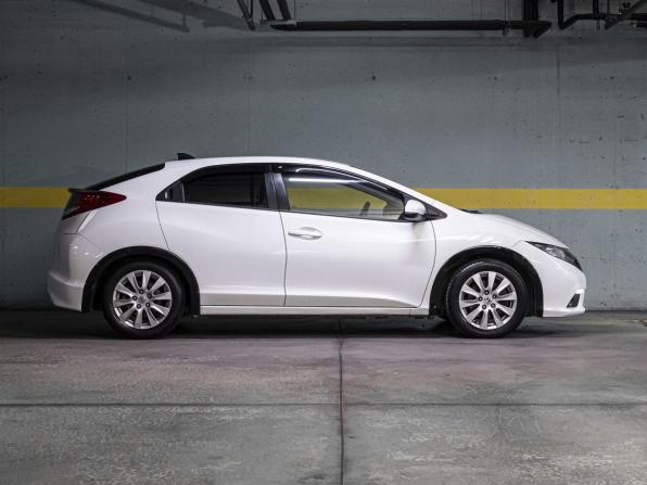 Honda Civic IX с пробегом 2013 года, цена 1 269 000 рублей, 190247 км, хэтчбек, Автокод Объявления