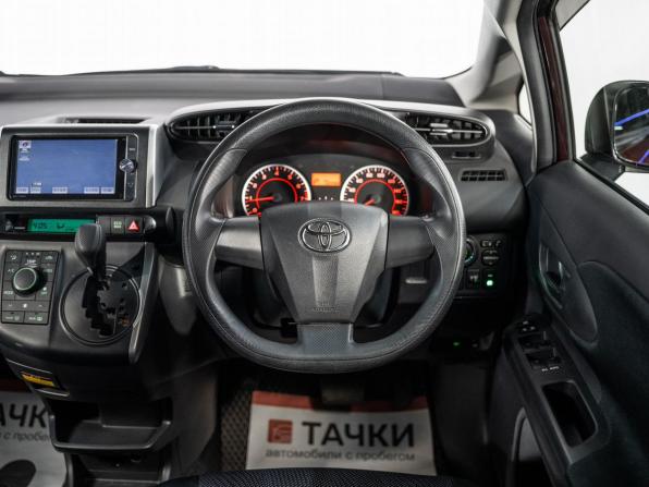 Toyota Wish II Рестайлинг с пробегом 2013 года, цена 1 395 000 рублей, 132300 км, минивэн, Автокод Объявления