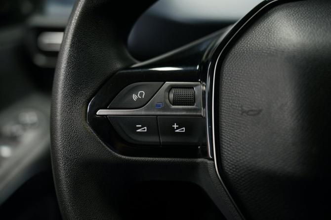 Peugeot Rifter I с пробегом 2020 года, цена 1 984 000 рублей, 156000 км, минивэн, Автокод Объявления
