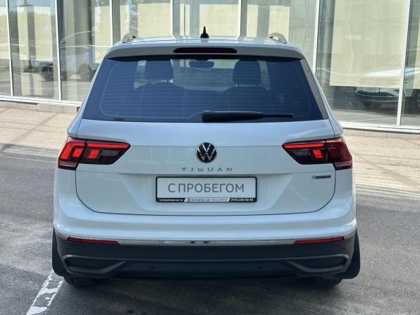 Volkswagen Tiguan II Рестайлинг с пробегом 2021 года, цена 2 380 000 рублей, 141039 км, внедорожник, Автокод Объявления