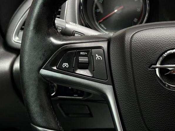 Opel Astra J с пробегом 2012 года, цена 889 000 рублей, 139461 км, универсал, Автокод Объявления