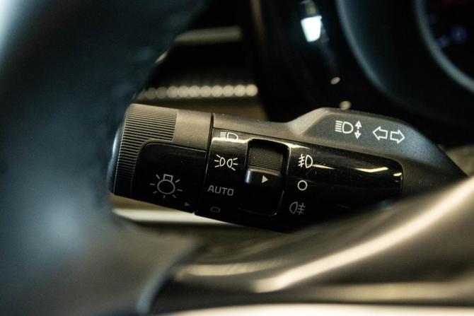 Kia K5 III с пробегом 2021 года, цена 2 912 000 рублей, 39454 км, седан, Автокод Объявления