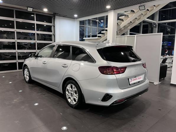 Kia Ceed III Рестайлинг с пробегом 2022 года, цена 2 383 000 рублей, 77739 км, универсал, Автокод Объявления