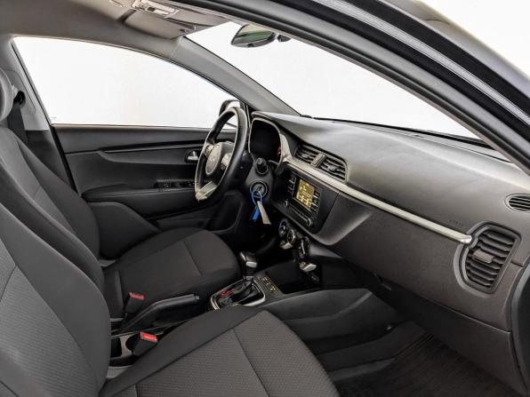 Kia Rio IV Рестайлинг с пробегом 2021 года, цена 1 750 000 рублей, 93397 км, хэтчбек, Автокод Объявления