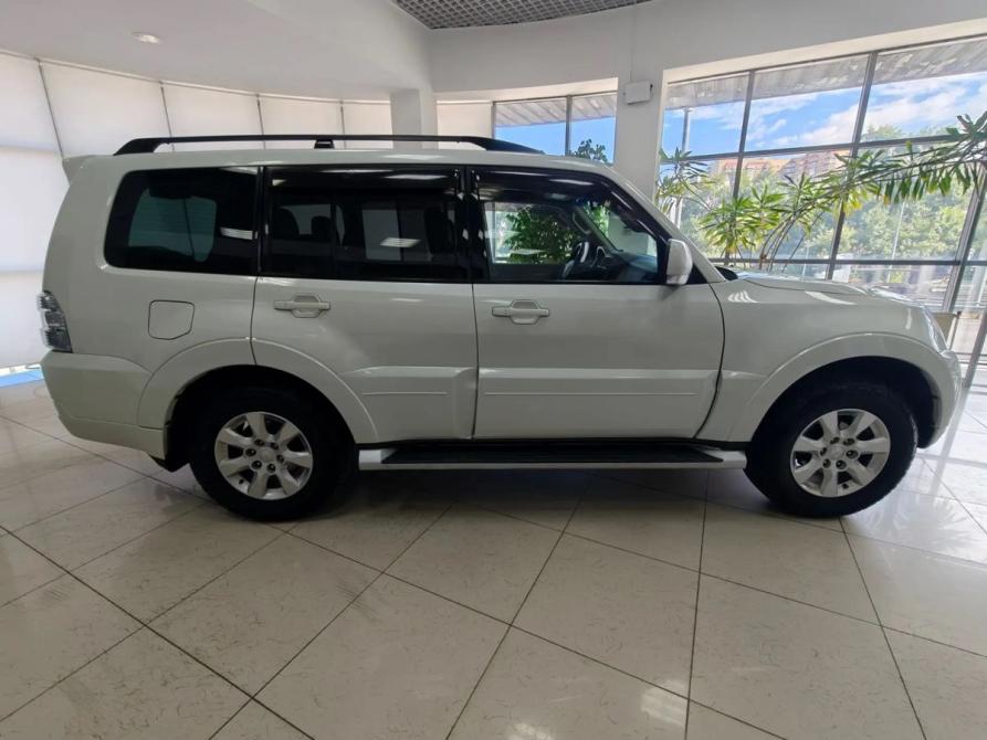 Mitsubishi Pajero IV Рестайлинг 2 Москва  - изображение 4