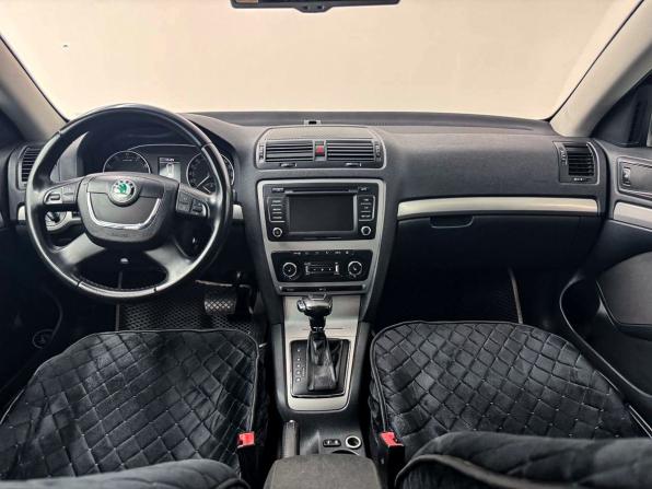 Skoda Octavia II (A5) Рестайлинг с пробегом 2013 года, цена 970 000 рублей, 197882 км, лифтбек, Автокод Объявления