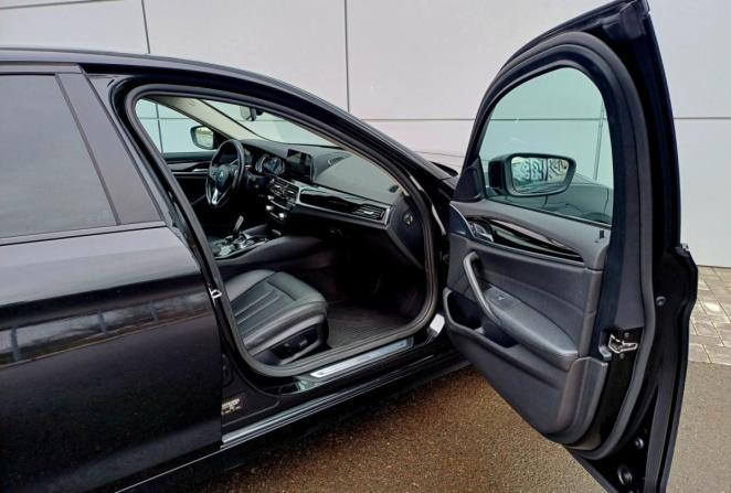 BMW 5 серии VI (F10/F11/F07) Рестайлинг с пробегом 2017 года, цена 2 550 000 рублей, 182630 км, седан, Автокод Объявления