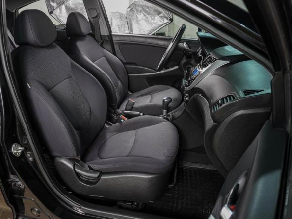 Hyundai Solaris I с пробегом 2011 года, цена 899 000 рублей, 170595 км, седан, Автокод Объявления