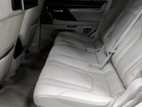 Lexus LX III Рестайлинг 2 с пробегом 2016 года, цена 6 800 000 рублей, 132174 км, внедорожник, Автокод Объявления
