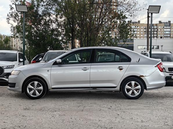 Skoda Rapid I с пробегом 2015 года, цена 599 000 рублей, 330000 км, лифтбек, Автокод Объявления