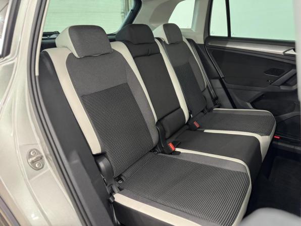 Volkswagen Tiguan II с пробегом 2019 года, цена 2 489 000 рублей, 122637 км, внедорожник, Автокод Объявления
