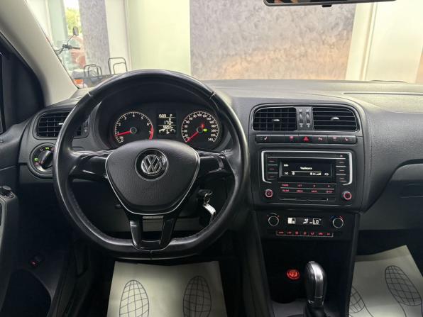 Volkswagen Polo V Рестайлинг с пробегом 2016 года, цена 1 399 000 рублей, 58254 км, седан, Автокод Объявления